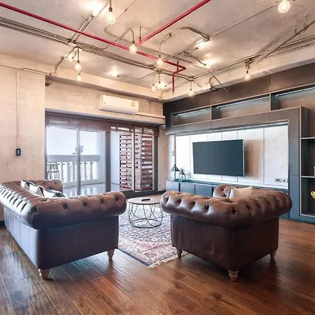 Central Bangkok Loft Style Skyline 100 Sq.M. Apt-2